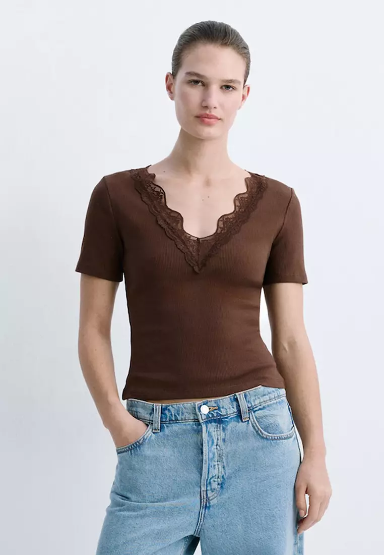 62% OFF Lace Trim Top