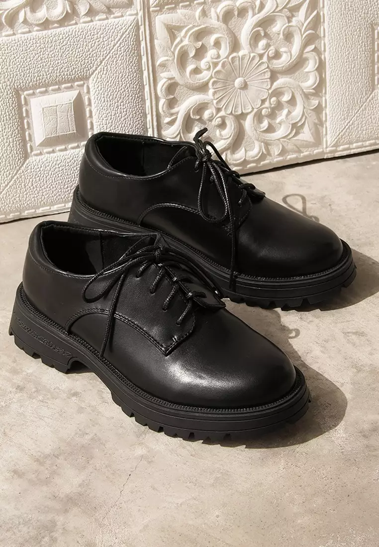 67% OFF Cadence Lace Up Oxfords