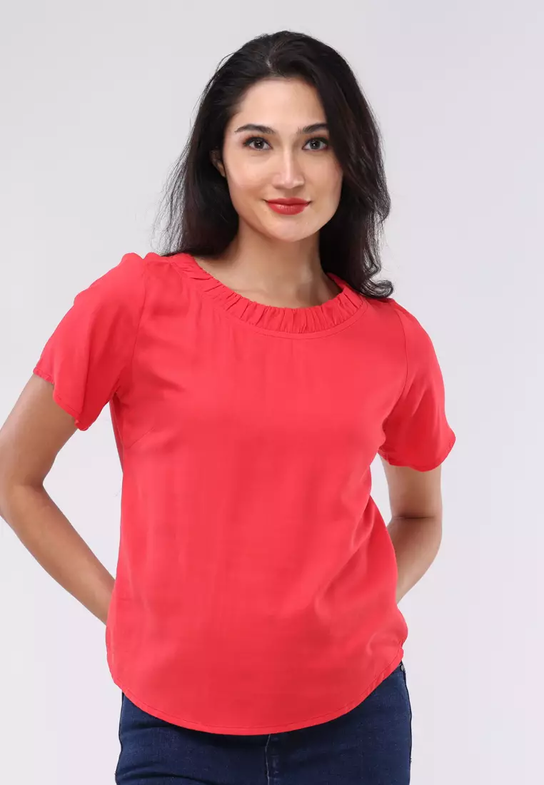 83% OFF Bold Twill Short Sleeves Round Neck Blouse