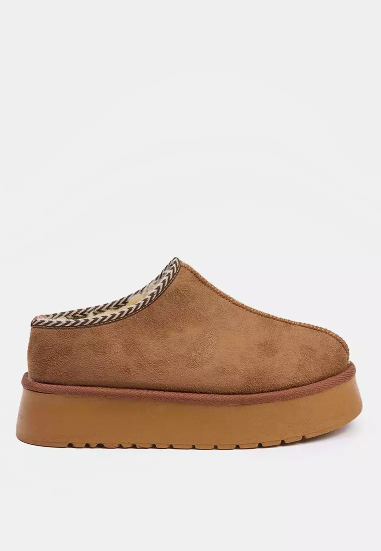 35% OFF Trendyol Tan Embroidery Detailed Thick Sole Women's Ankle Boots With Fur Inside Takaw26Bo00003