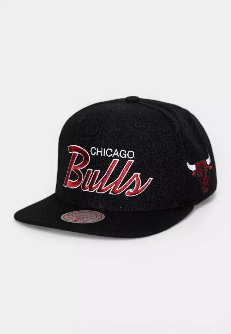 40% OFF Mitchell & Ness Chicago Bulls Team Script 2.0 Snapback Cap