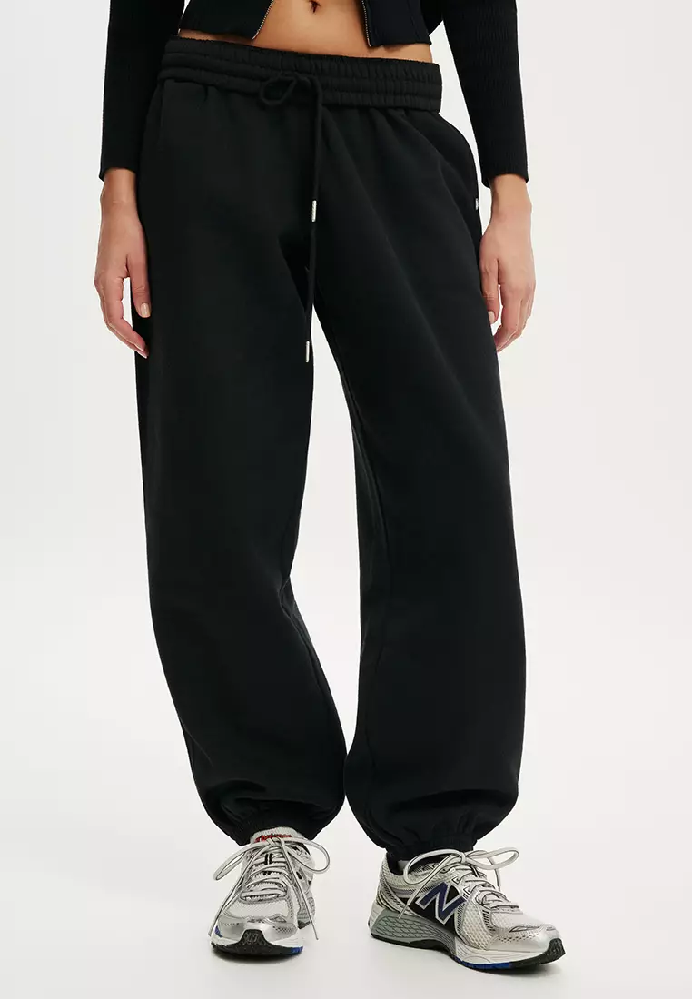 66% OFF Plush Boyfriend Jogger Pants