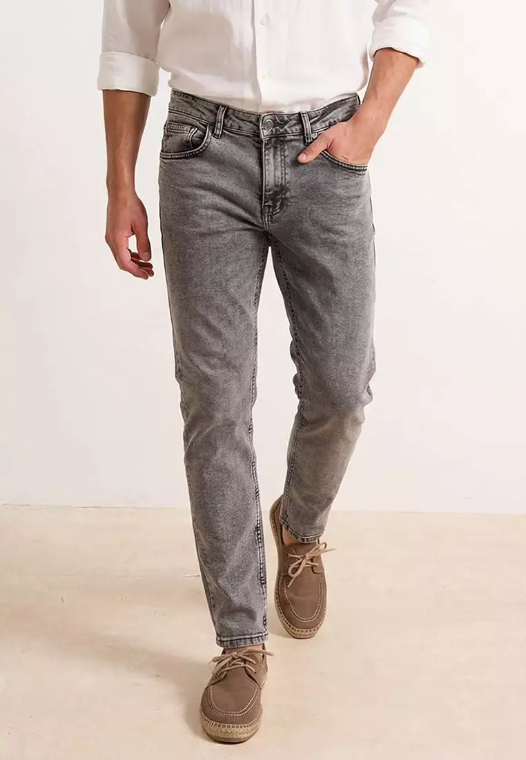 30% OFF Trendyol Regular Fit Stretch Fabric Jeans