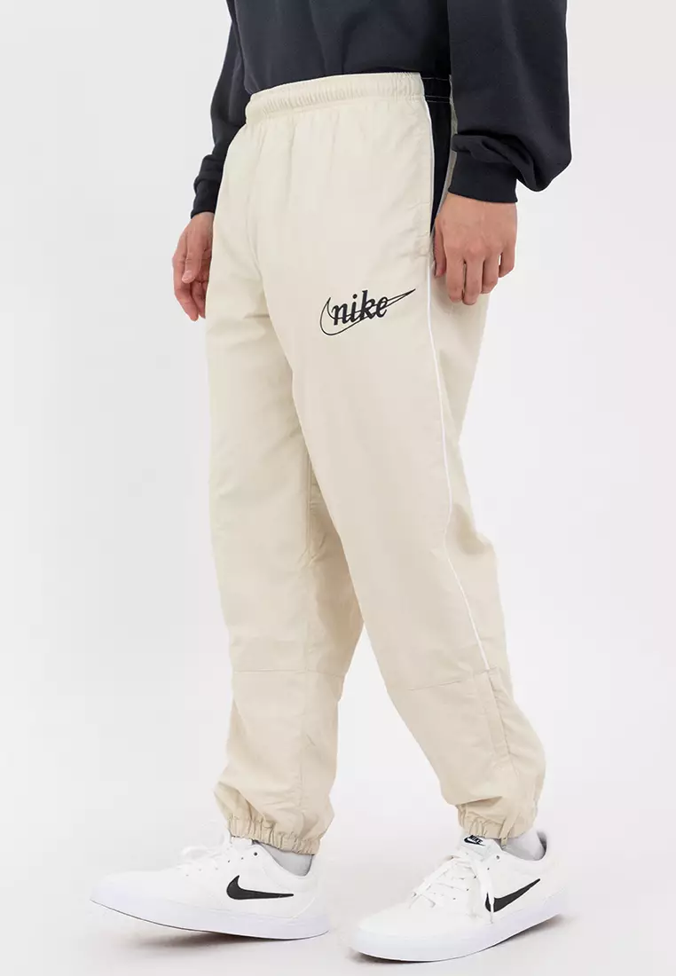 50% OFF NIKE Sportswear Club Lightweight Pants