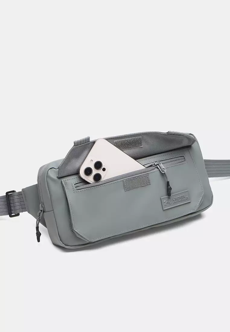 56% OFF Under Armour Triumph Unisex Bag