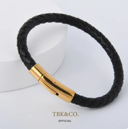 71% OFF TBK Magnetic Bracelet For Unisex Fashion Accessories Hypoallergenic 947B
