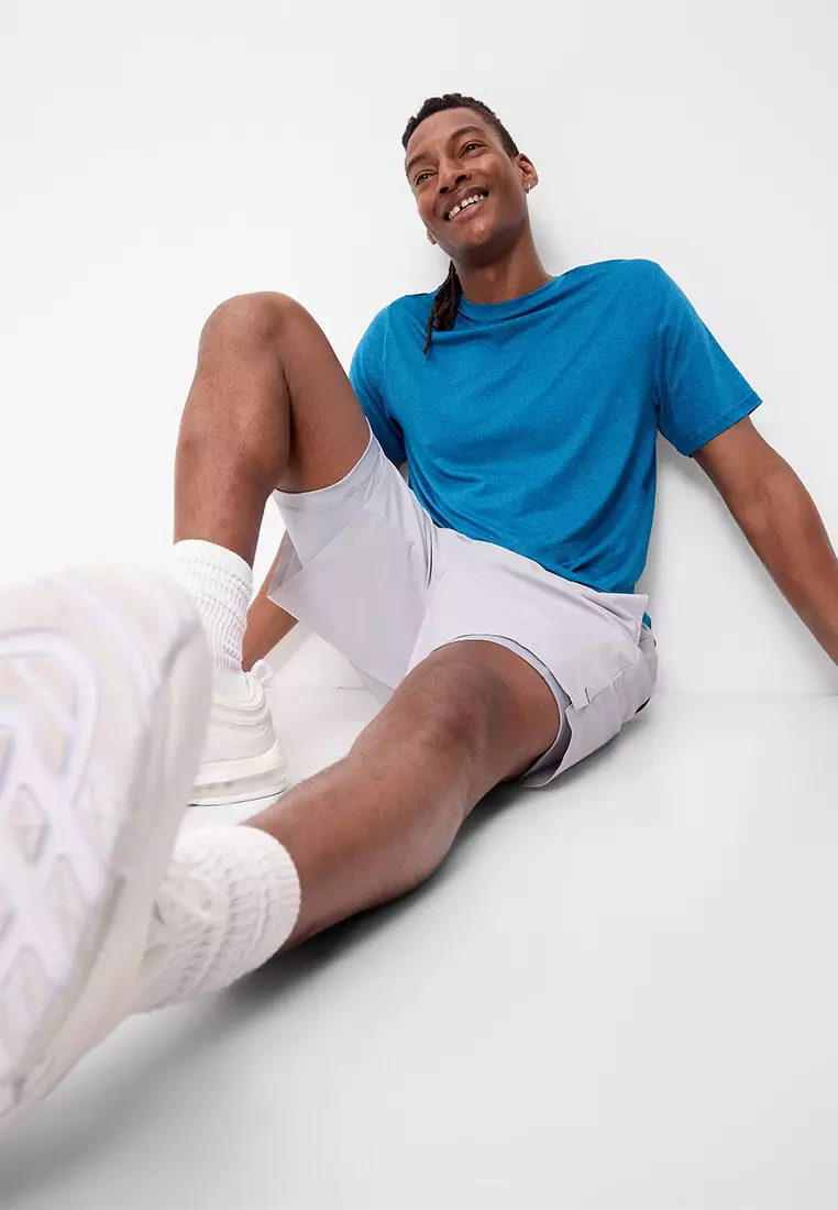 30% OFF Old Navy CloudMotion T-Shirt
