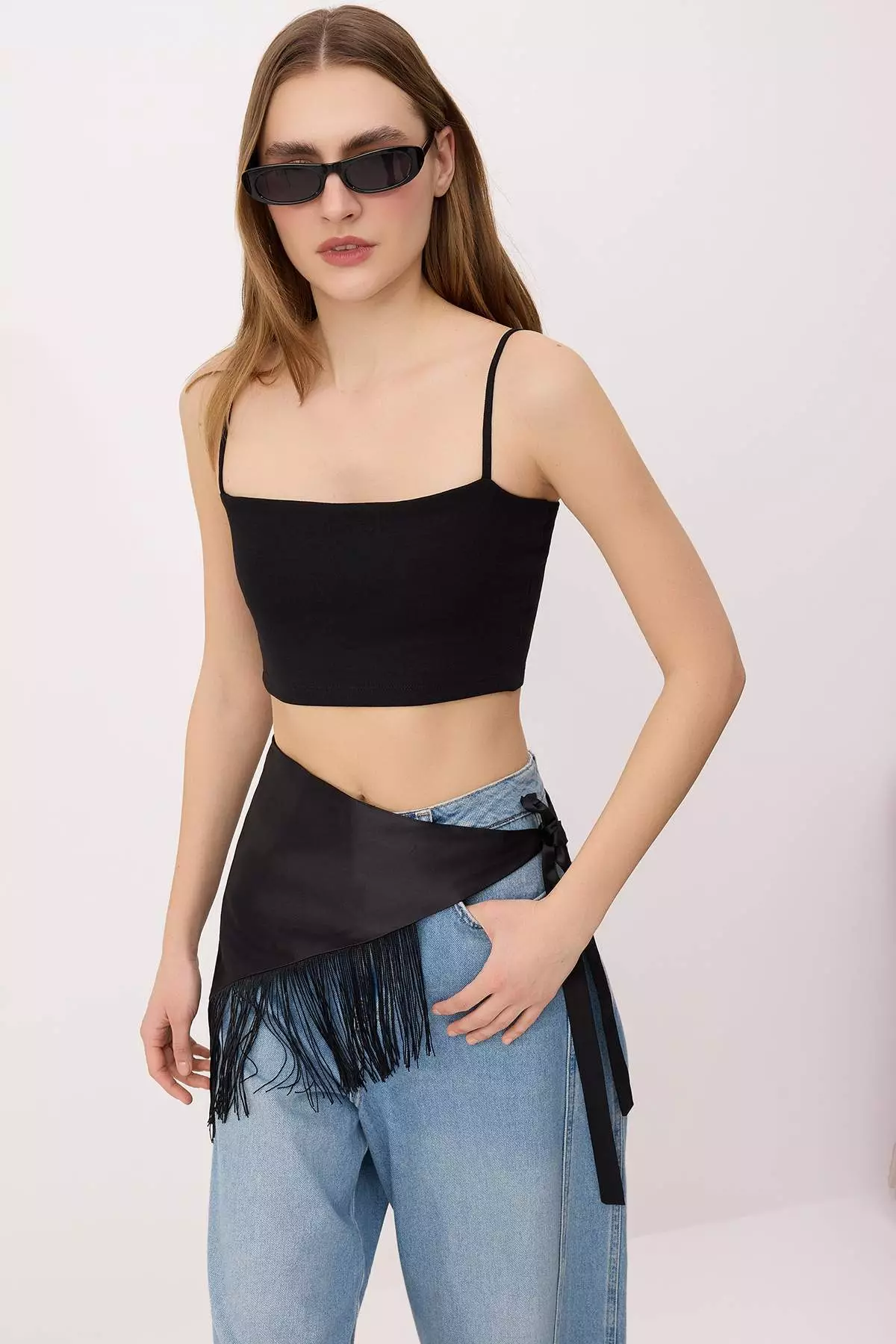 31% OFF Black Fitted Super Crop Strapless Sleeveless Cotton Ribbed Knitted Undershirt Twoss26Al44