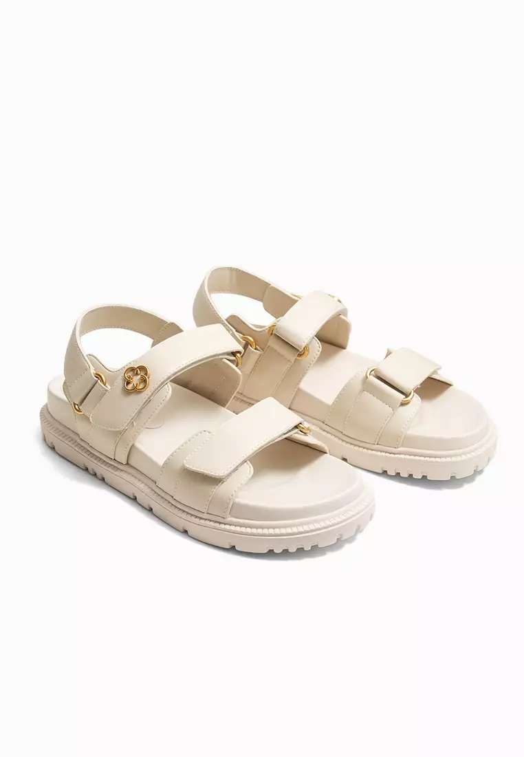 10% OFF CLN Chynie Flatform Sandals