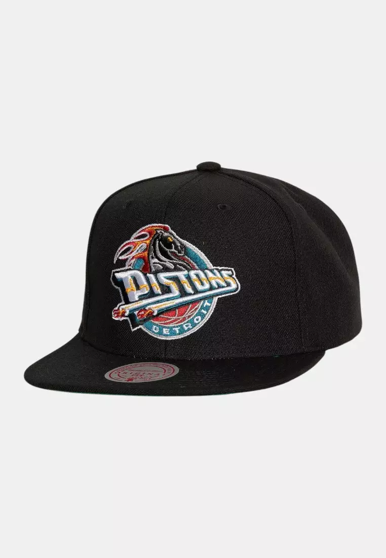 30% OFF Mitchell & Ness Detroit Piston Conference Patch Adjustable Snapback Cap