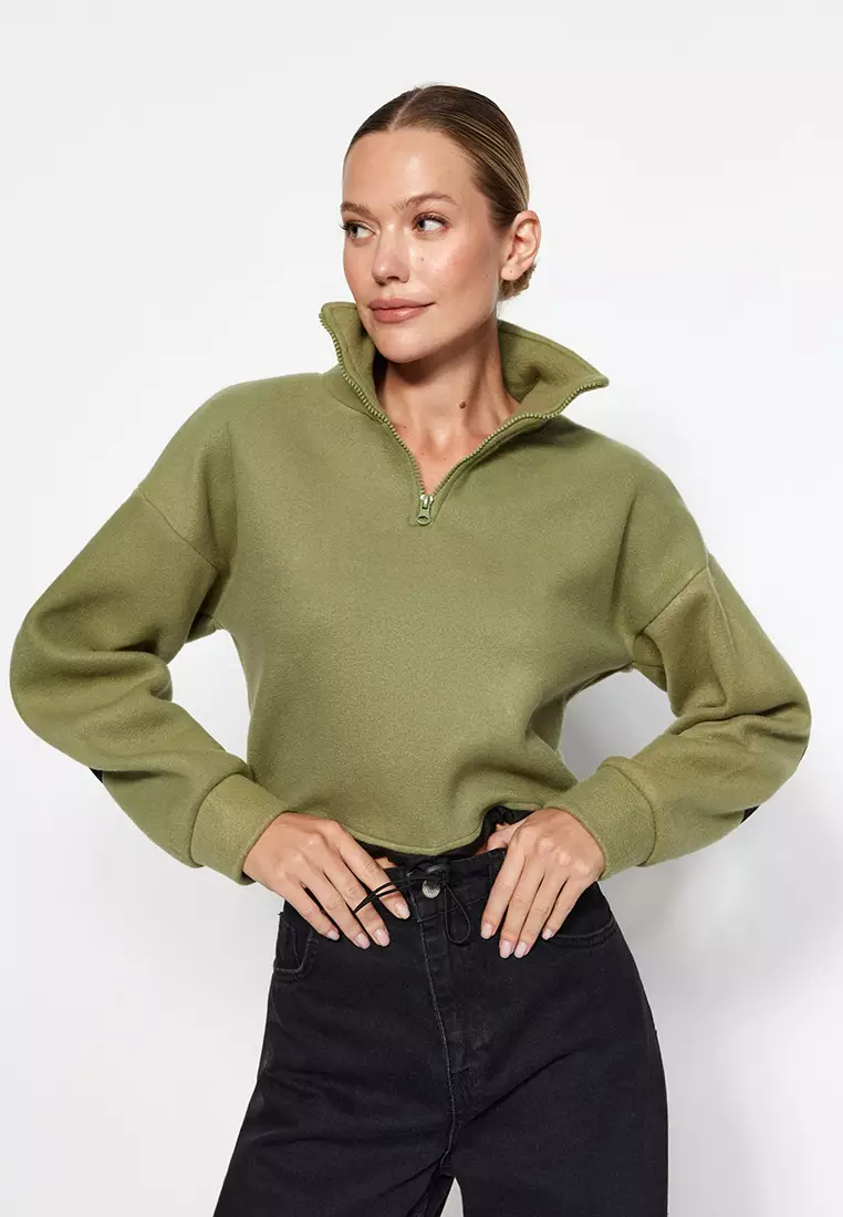 77% OFF Crop Sweatshirt