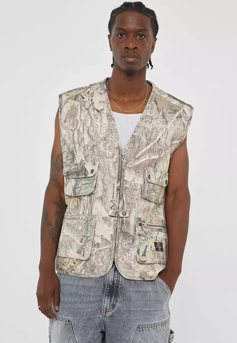 80% OFF Guess Originals Realtree Tactical Vest