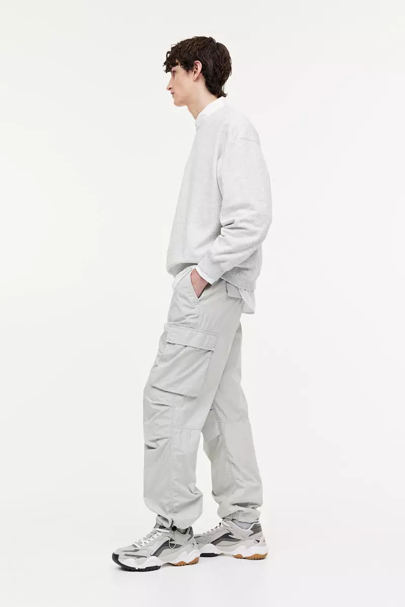 63% OFF Relaxed Fit Cargo trousers