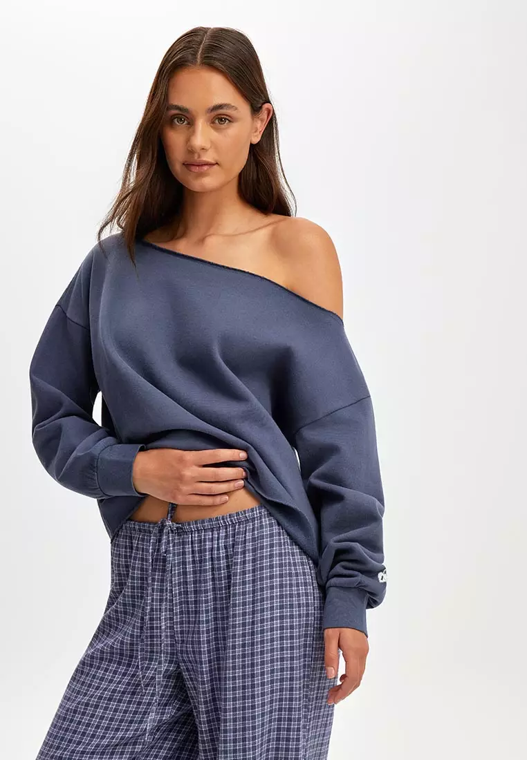 69% OFF Off The Shoulder Fleece Jumper