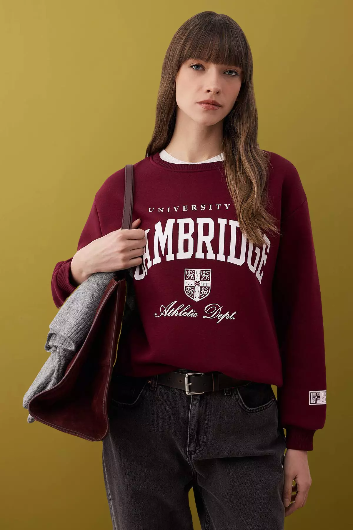 18% OFF Burgundy Slogan Printed Crew Neck Relaxed Knitted Sweatshirt Twoaw26Sw00220