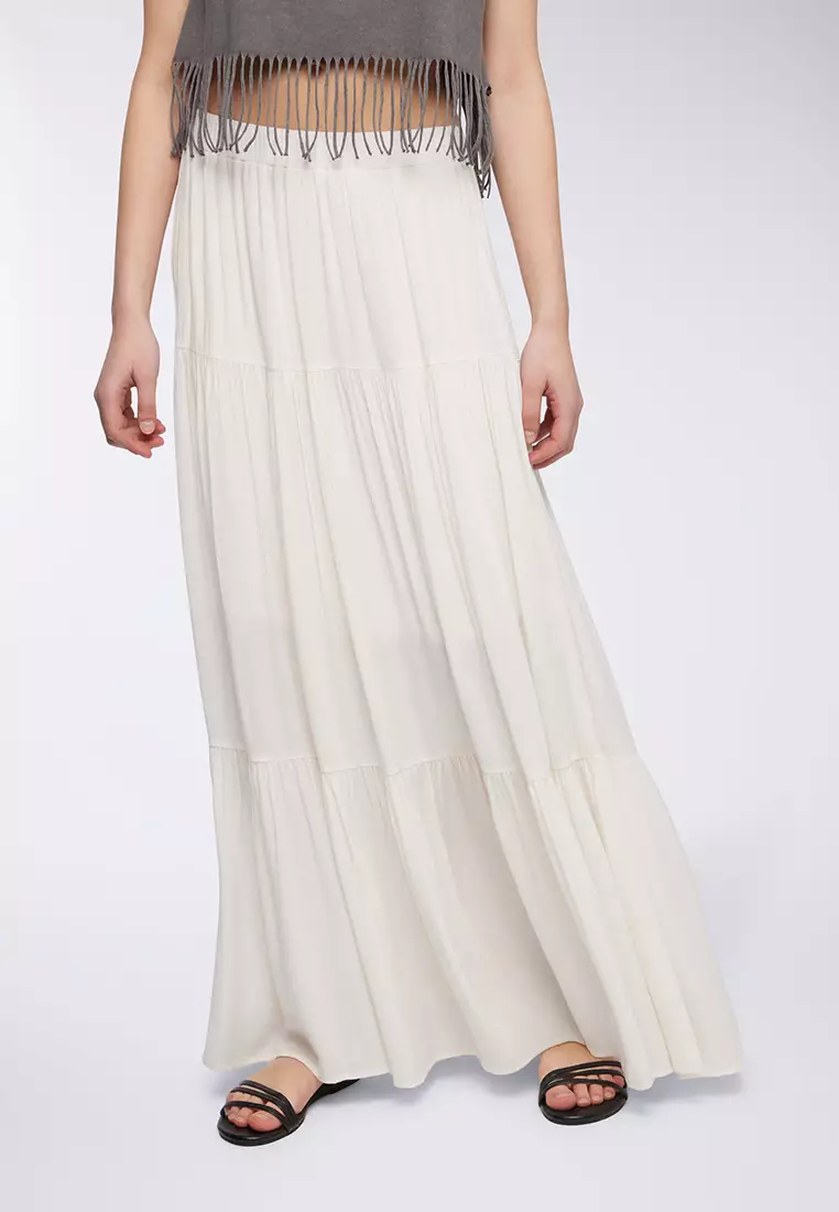10% OFF Woman Skirt