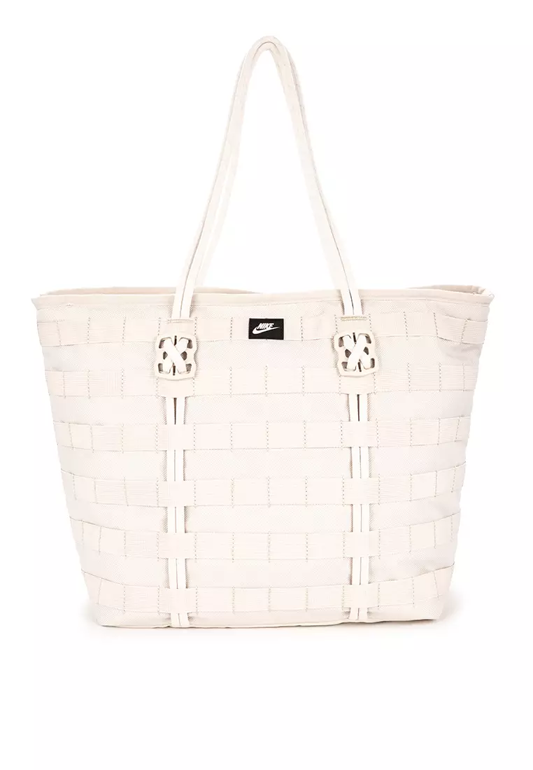 33% OFF NIKE Rpm Tote (26L)