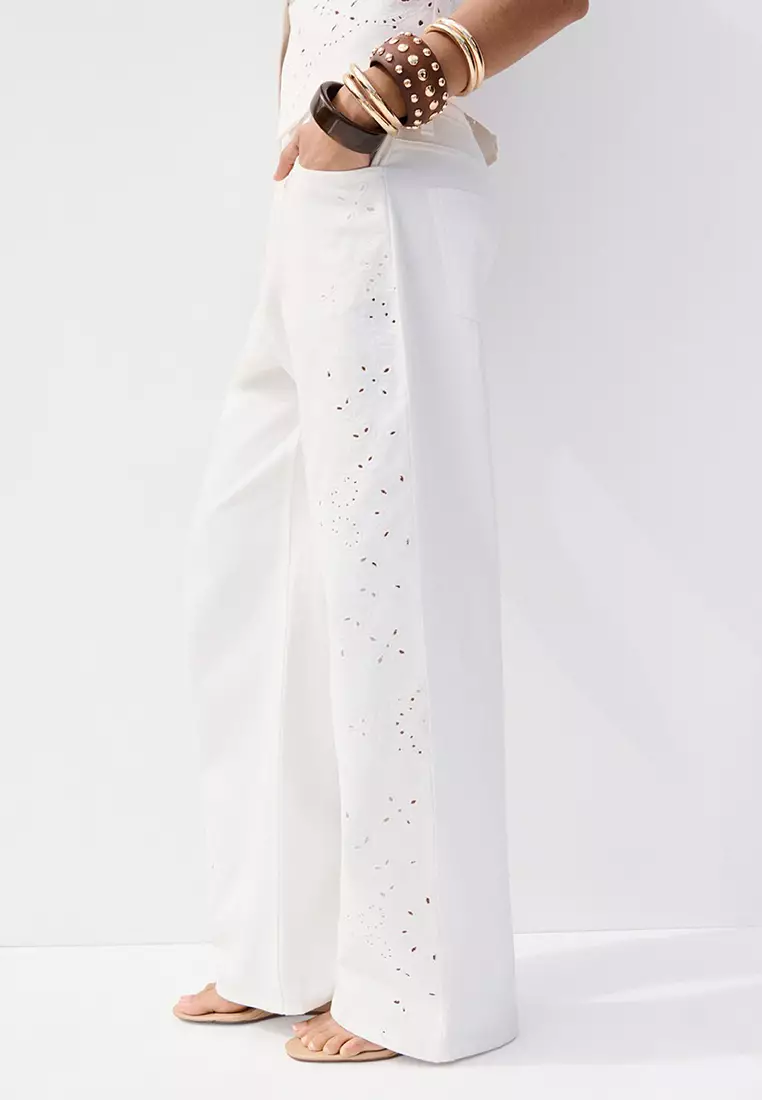 60% OFF Mango Embroidered Cut-Out Balloon Jeans