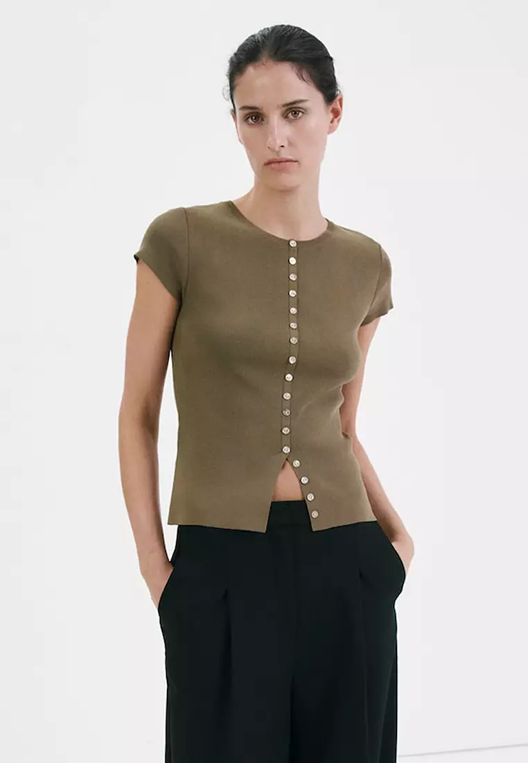 57% OFF Buttons Detail Knit Sweater
