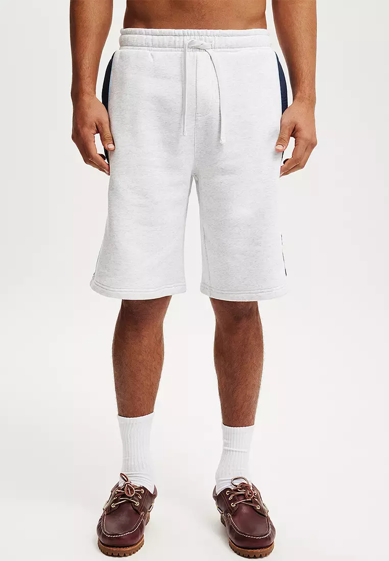 67% OFF Cotton On Super Baggy Fleece Shorts
