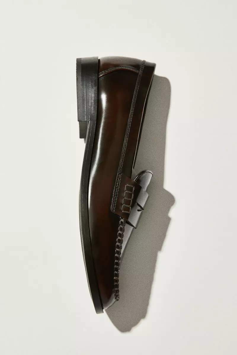 20% OFF H&M Loafers