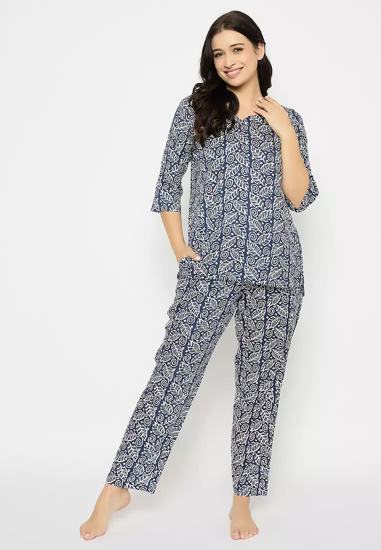 72% OFF Clovia Leaf Print Top & Pyjama Set in Navy - Rayon