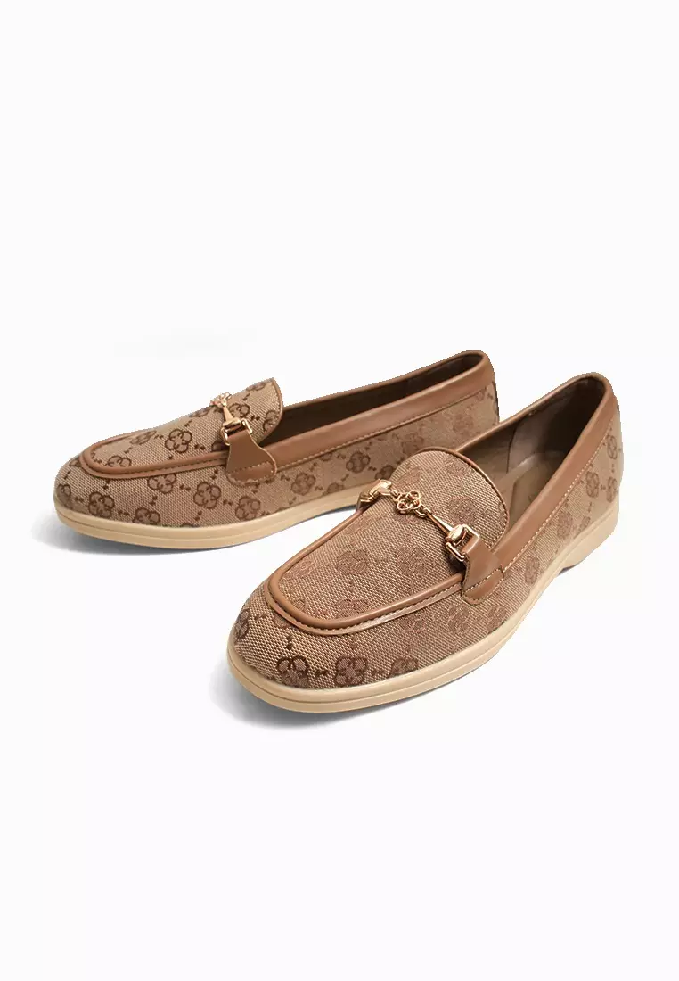 33% OFF CLN Vita Loafers