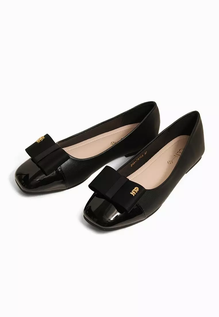 33% OFF Twyla Ballerinas