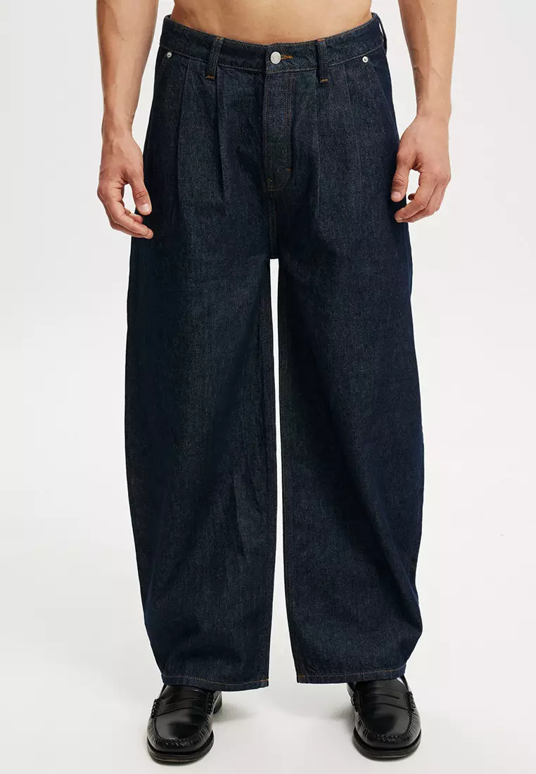 42% OFF Baggy Balloon Jeans