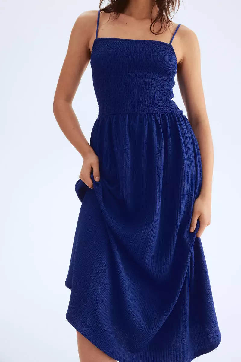 60% OFF Smocked strappy dress