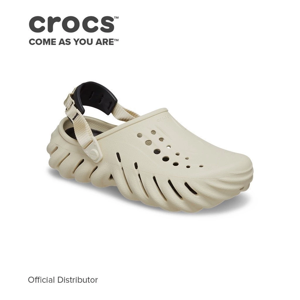 Crocs Echo Clog in Bone Black
