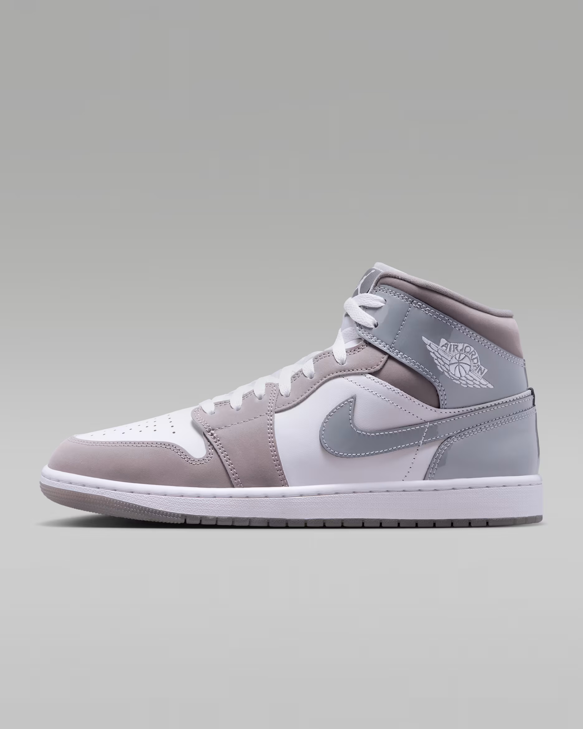 45% OFF Air Jordan 1 Mid SE Mens Shoes