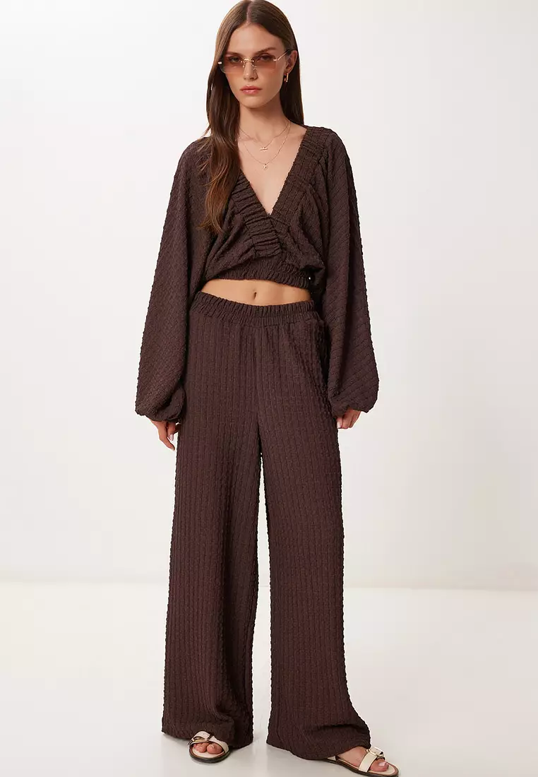 80% OFF Women's Brown Textured Blouse Pants Suit Rv00214