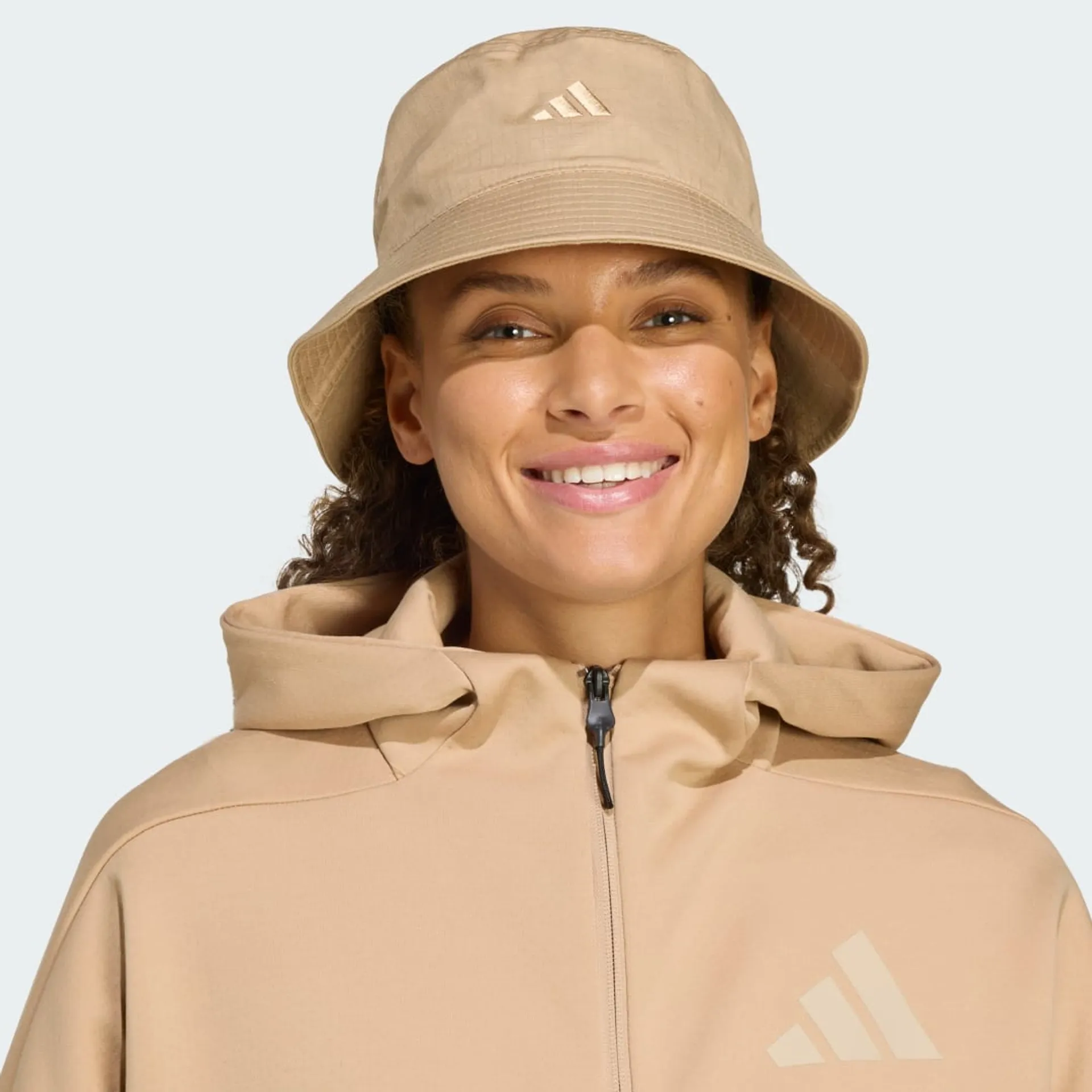 10% Sportswear Classic Bucket Hat