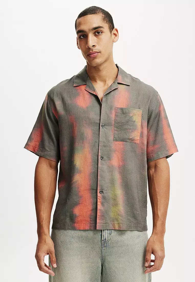 60% OFF Cotton On Taylor Short Sleeves Shirt