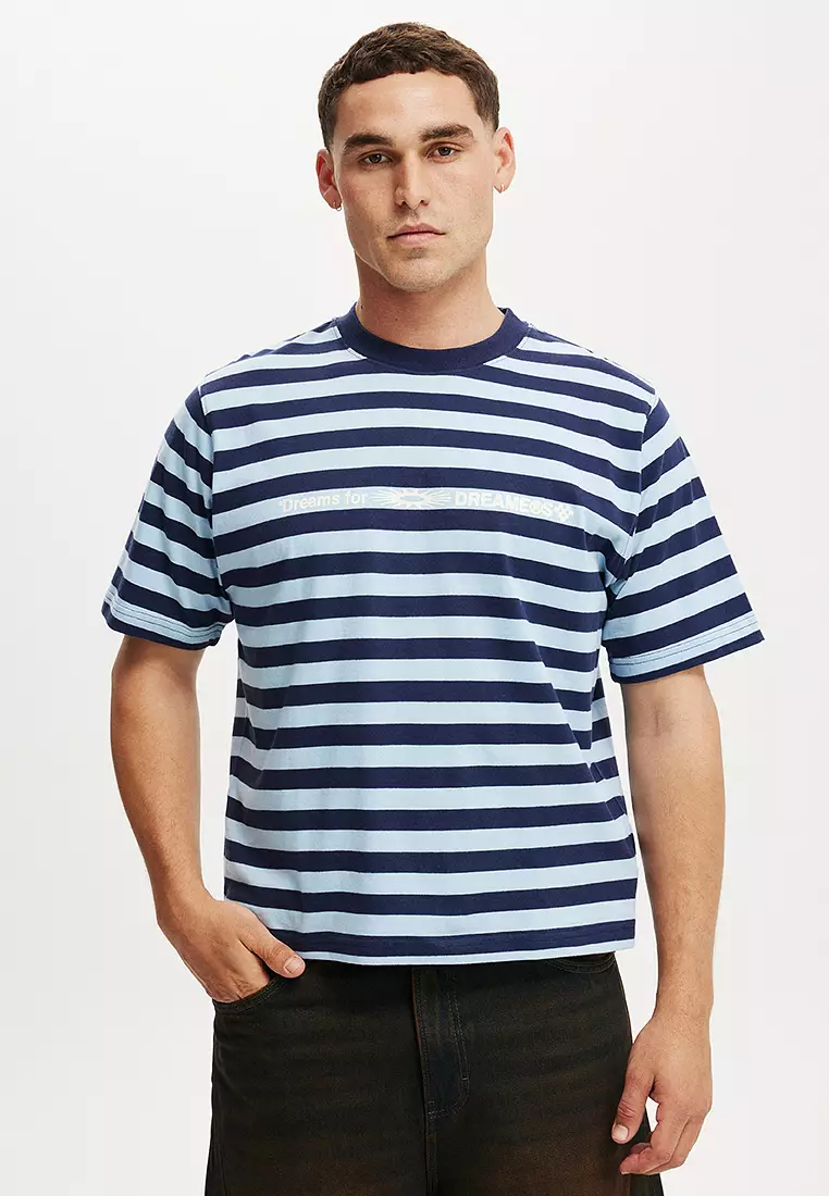70% OFF Cropped Fit Graphic T-Shirt