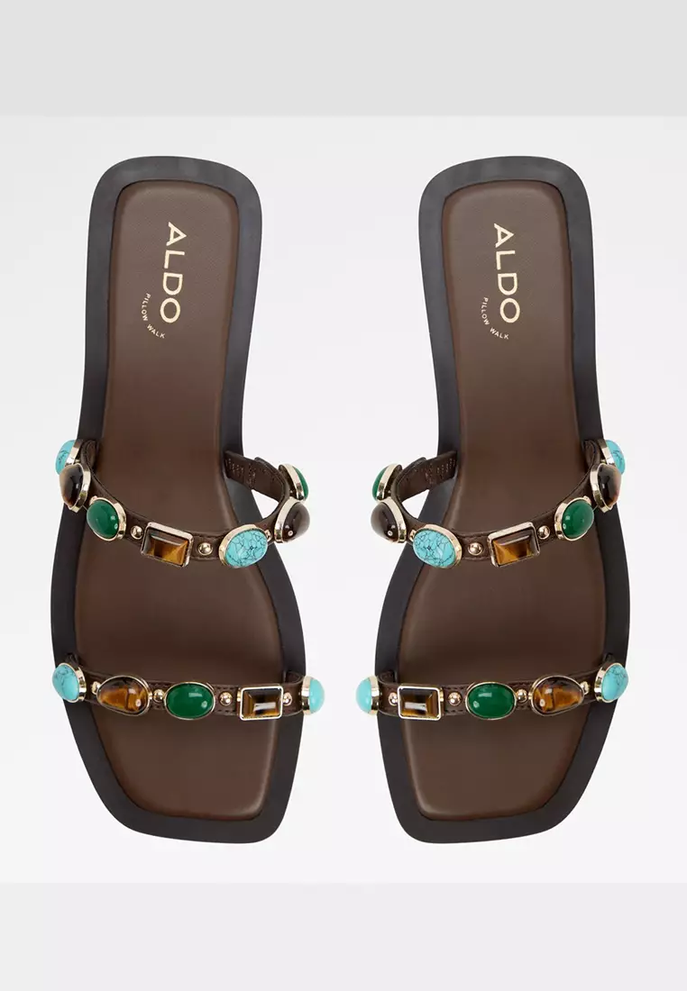 62% OFF Sapphira Flat Sandals