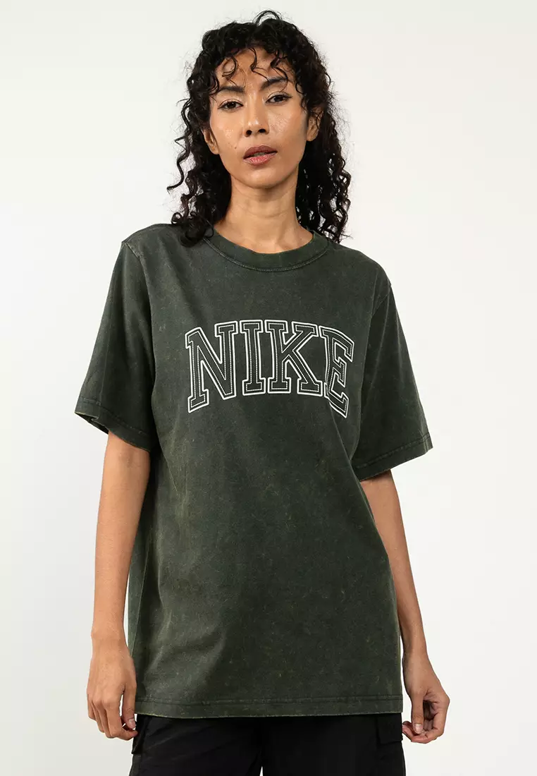 54% OFF NIKE Sportswear Classics Loose T-Shirt