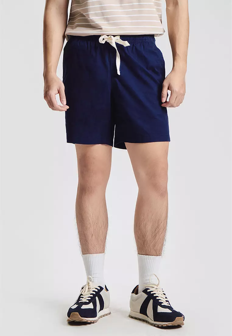 10% OFF Essentials Easy Wear Modern Fit Shorts