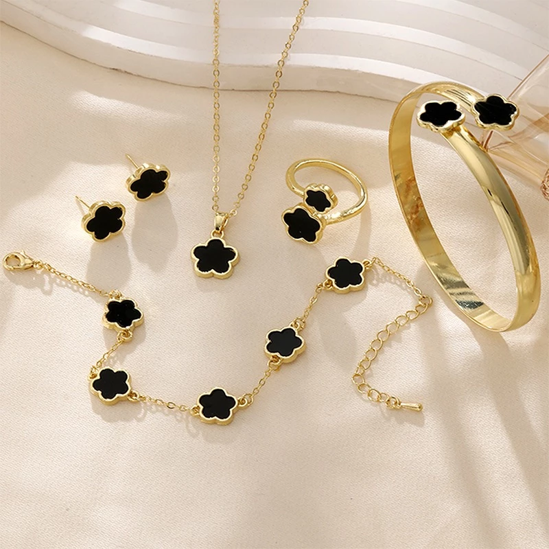 51% OFF 5 pcs/Set 18K Gold Lucky Flower Bracelet Set with Five-Leaf Clover Fashion Jewelry Vintage Holiday Gift Accessories for Parties
