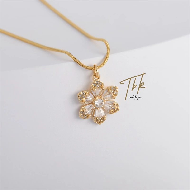 77% OFF TBK 18K Gold Cubic Zirconia Flower Pendant Necklace Accessories For Women Hypoallergenic 155N