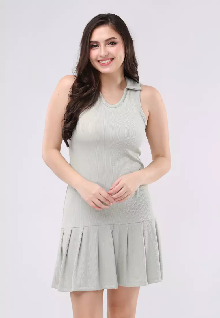 77% OFF Textured Sleeveless Dress
