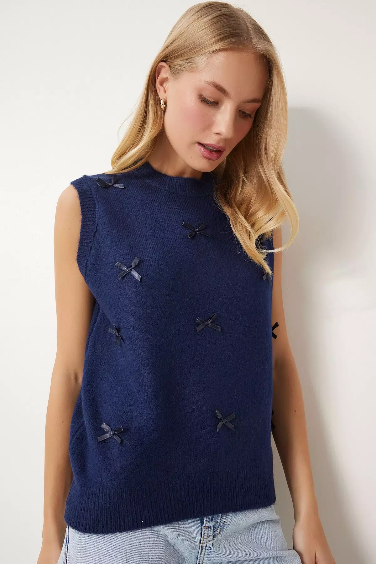72% OFF Happiness Istanbul Sleeveless Knit Sweater with Bows