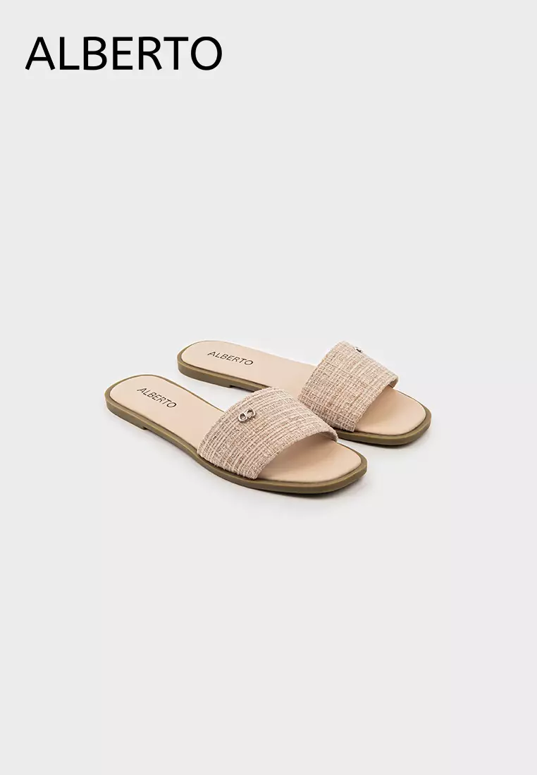 57% OFF Women's Blane Flat Sandals