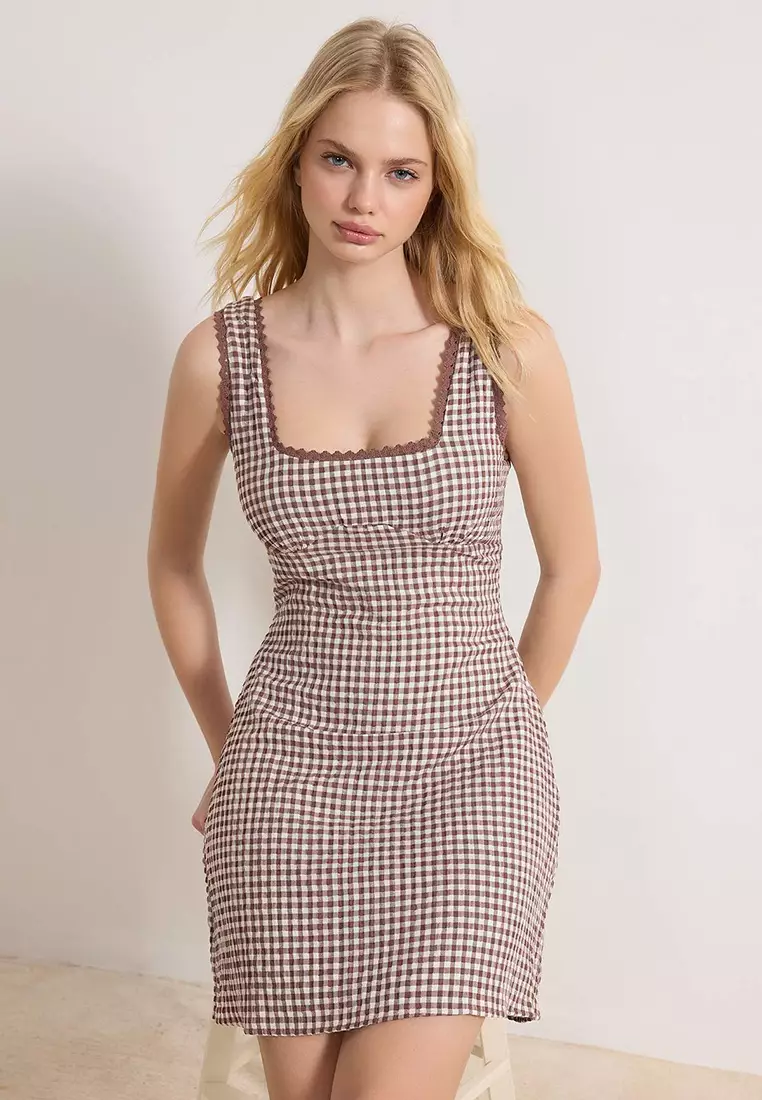 37% OFF Trendyol Brown Plaid / Checkered Lace Detailed Short / Mini Woven Dress Twoss26El91