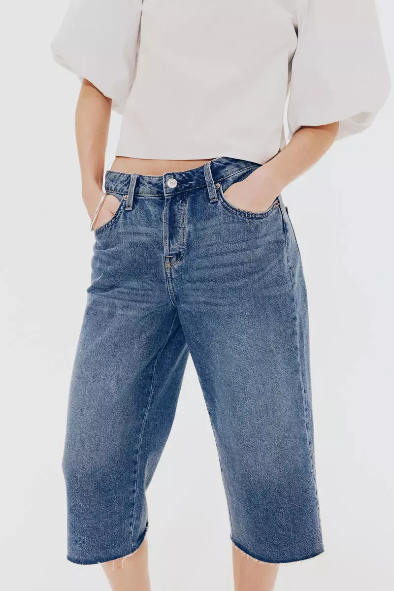 67% OFF Low Knee-length denim shorts