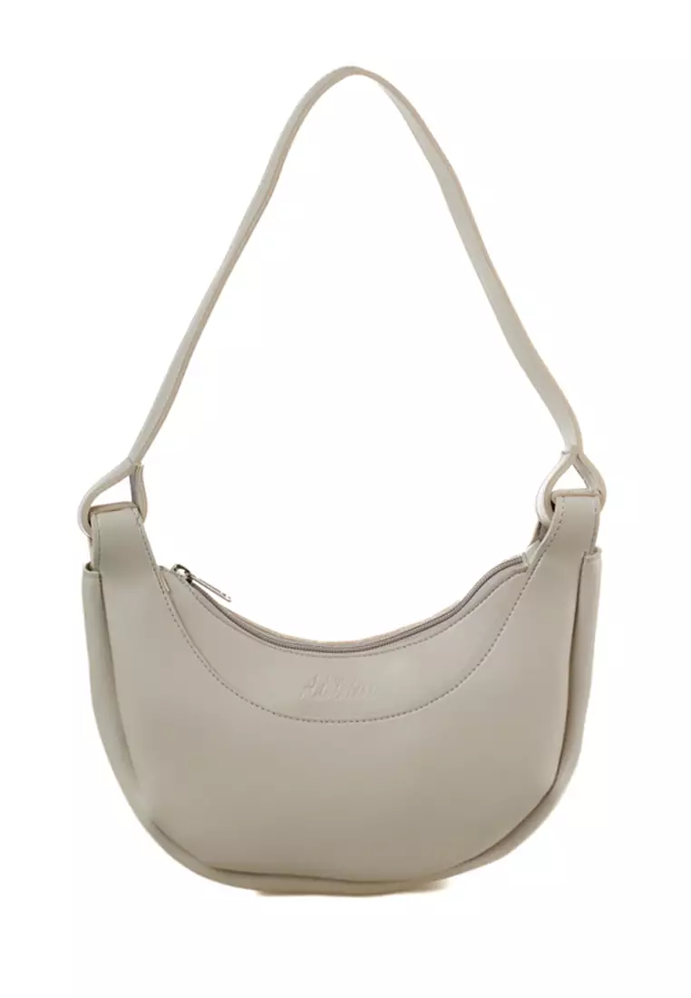 76% OFF Adventure Shoulder Bag Cici