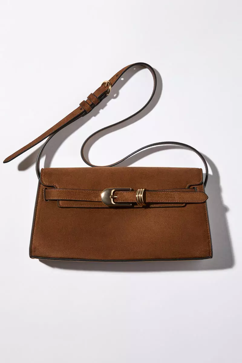 20% OFF Strap-detail shoulder bag