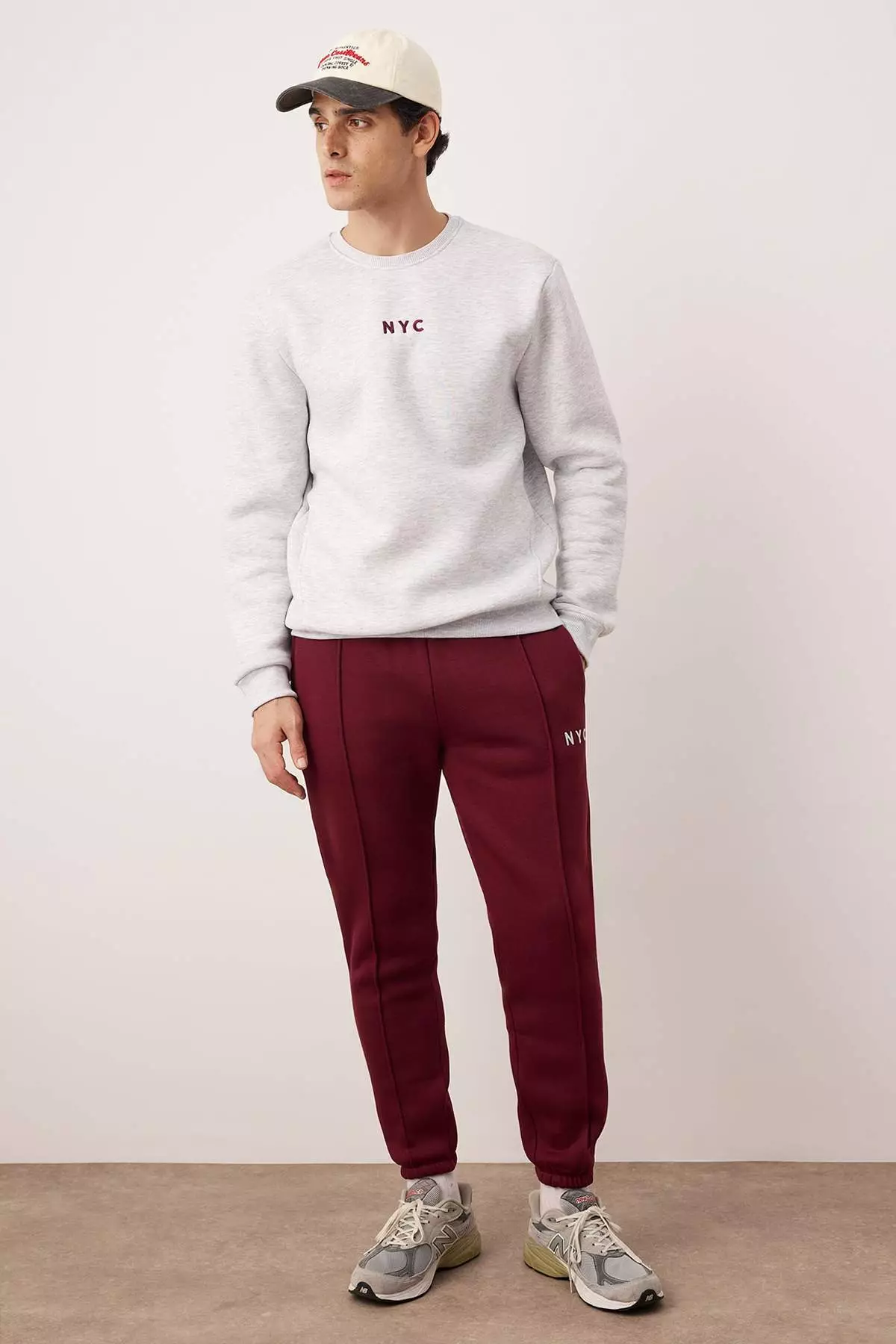 45% OFF Trendyol Gray - Burgundy Regular/Relaxed Fit Embroidered Tracksuit Set Tmnaw26Em00005