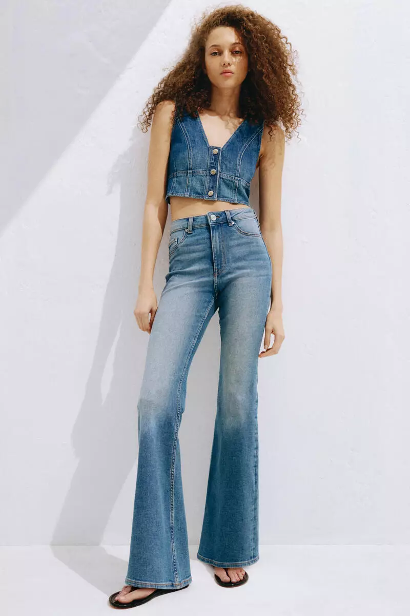 28% OFF Flared High Waist Jeans